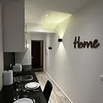 Amazing Cosy Flat Lux Gare Daire