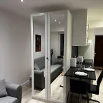 Amazing Cosy Flat Lux Gare Daire